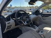 Thumbnail of 2019 Pearl White Tricoat Nissan Rogue Sport