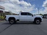 Thumbnail of 2025 White Frost Tricoat GMC Sierra 2500