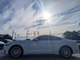 Thumbnail of 2017 Oxford White Ford Mustang
