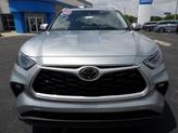 Thumbnail of 2022 Celestial Silver Metallic Toyota Highlander
