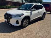 Thumbnail of 2021 White Nissan Kicks