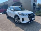 Photo of 2021 White Nissan Kicks