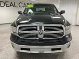 Thumbnail of 2016 Brilliant Black Crystal Pearlcoat RAM 1500