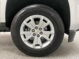 Thumbnail of 2017 Silver Ice Metallic Chevrolet Colorado