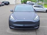 Thumbnail of 2020 Midnight Silver Metallic Tesla Model Y