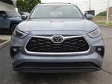 Thumbnail of 2024 Moon Dust Toyota Highlander