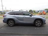 Thumbnail of 2024 Moon Dust Toyota Highlander