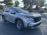Thumbnail of 2025 Lunar Silver Metallic Honda Pilot