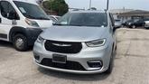 Thumbnail of 2023 Silver Mist Clearcoat Chrysler Pacifica