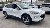 Thumbnail of 2022 Oxford White Ford Escape