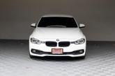 Thumbnail of 2018 Alpine White BMW 320