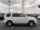Thumbnail of 2015 White Diamond Pearl Honda Pilot