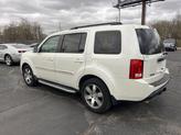 Thumbnail of 2015 White Diamond Pearl Honda Pilot