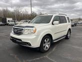 Photo of 2015 White Diamond Pearl Honda Pilot
