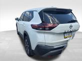 Thumbnail of 2021 Pearl White Tricoat Nissan Rogue