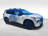 Thumbnail of 2026 Everest White Pearl/Super Black Nissan Rogue