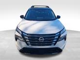 Thumbnail of 2026 Everest White Pearl/Super Black Nissan Rogue