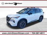 Photo of 2026 Everest White Pearl/Super Black Nissan Rogue