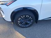 Thumbnail of 2026 Everest White Pearl/Super Black Nissan Rogue