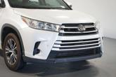 Thumbnail of 2017 Blizzard Pearl Toyota Highlander