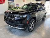 Photo of 2021 Diamond Black Crystal Pearlcoat Jeep Grand Cherokee L