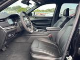 Thumbnail of 2025 Diamond Black Crystal Pearlcoat Jeep Grand Cherokee