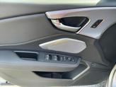 Thumbnail of 2025 Solar Silver Metallic Acura RDX