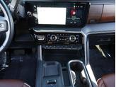 Thumbnail of 2024 White Frost Tricoat GMC Sierra 2500