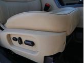 Thumbnail of 2019 White Platinum Metallic Tri-Coat Ford Flex