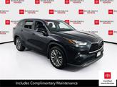 Thumbnail of 2021 Midnight Black Metallic Toyota Highlander