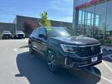 Photo of 2024 Deep Black Pearl Volkswagen Atlas Cross Sport