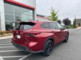Thumbnail of 2021 Ruby Flare Pearl Toyota Highlander Hybrid