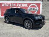 Thumbnail of 2025 Super Black Nissan Pathfinder