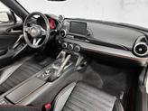 Thumbnail of 2018 Puro White Tri-Coat Pearl FIAT 124 Spider