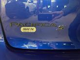 Thumbnail of 2020 Ocean Blue Metallic Chrysler Pacifica