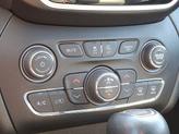 Thumbnail of 2019 Bright White Clearcoat Jeep Cherokee
