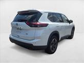 Thumbnail of 2024 Everest White Pearl Nissan Rogue