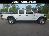 Thumbnail of 2023 Bright White Clearcoat Jeep Gladiator