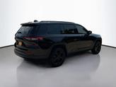 Thumbnail of 2024 Diamond Black Crystal Pearlcoat Jeep Grand Cherokee L