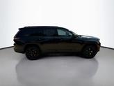 Thumbnail of 2024 Diamond Black Crystal Pearlcoat Jeep Grand Cherokee L