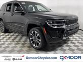Photo of 2025 Diamond Black Crystal Pearlcoat Jeep Grand Cherokee