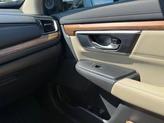 Thumbnail of 2018 White Diamond Pearl Honda CR-V