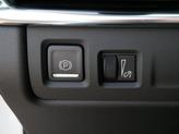 Thumbnail of 2022 Crystal White Tricoat Cadillac XT4