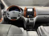 Thumbnail of 2007 Arctic Frost Pearl Toyota Sienna