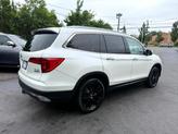 Thumbnail of 2017 White Honda Pilot
