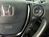 Thumbnail of 2017 White Honda Pilot