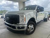 Photo of 2023 Oxford White Ford F-350