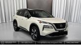 Thumbnail of 2023 Pearl White Tricoat/Super Black Nissan Rogue