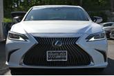 Thumbnail of 2020 Eminent White Pearl Lexus ES 350