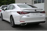 Thumbnail of 2022 Eminent White Pearl Lexus ES 350